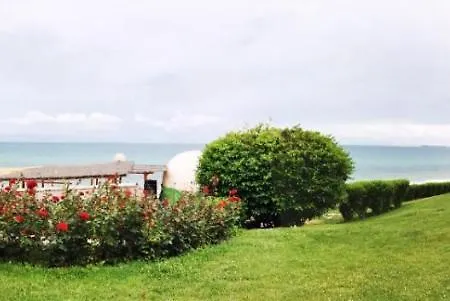 къща на брега на морето влас, Garden Of Eden Apartament Święty Włas