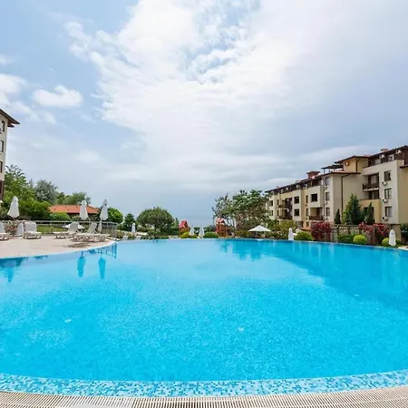 къща на брега на морето влас, Garden Of Eden Apartament Święty Włas