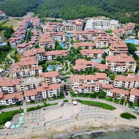 Apartament къща на брега на морето влас, Garden Of Eden *