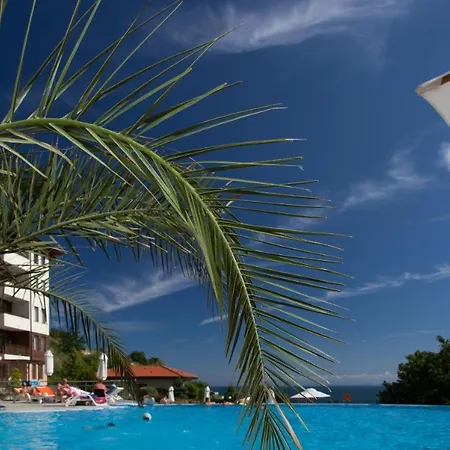 къща на брега на морето влас, Garden Of Eden Apartament Święty Włas